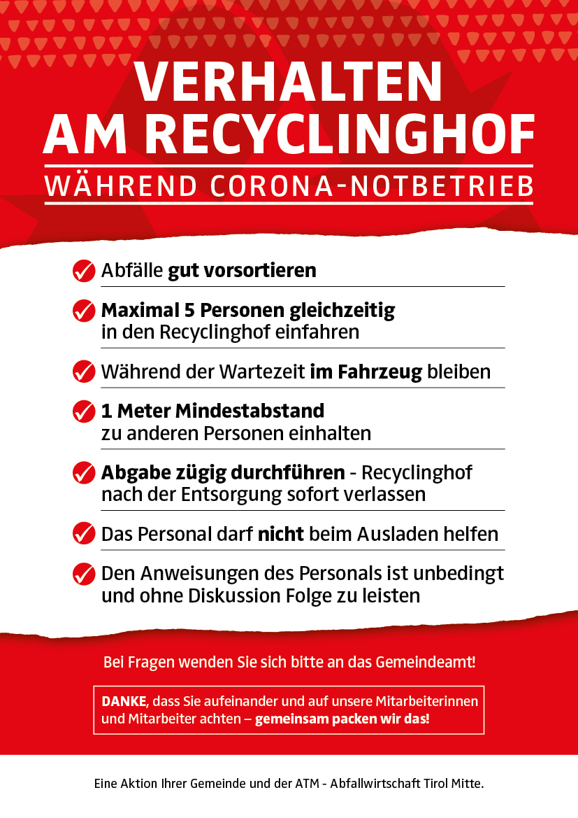 Plakat mit Verhaltensregeln am Recyclinghof während Corona-Notbetrieb